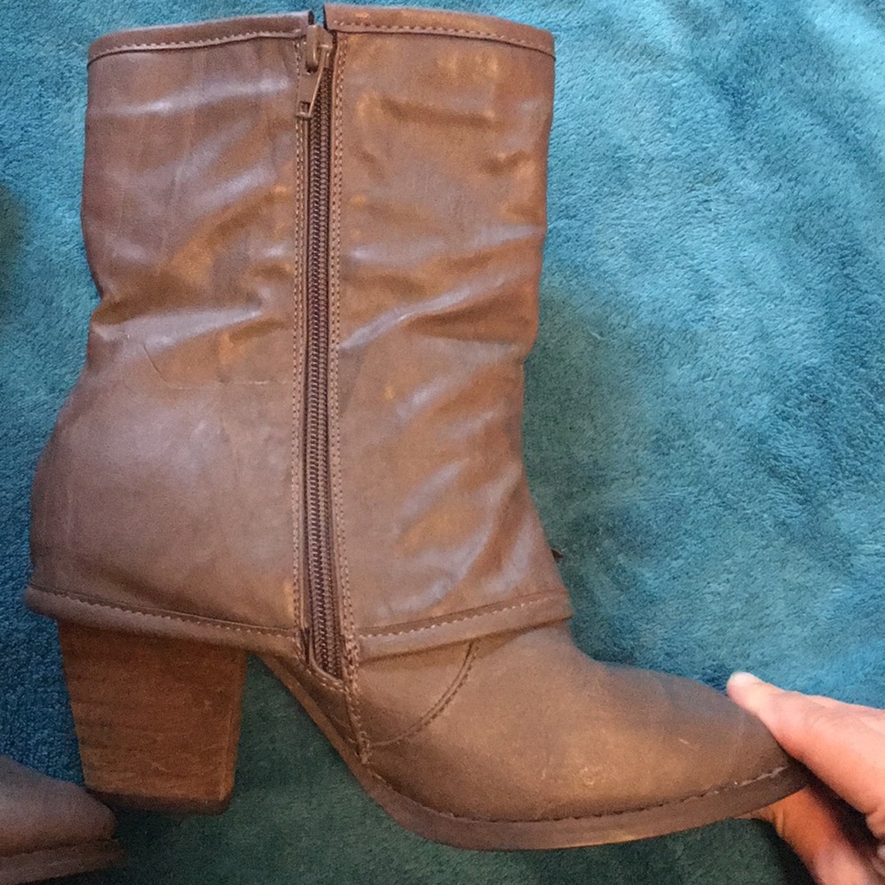 Booties - Picture 4 of 4